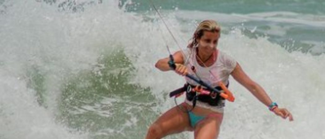 Fabienne d’Ortoli et Cyrille Rousse relieront, en kite-surf, les phares mythiques du Finistère