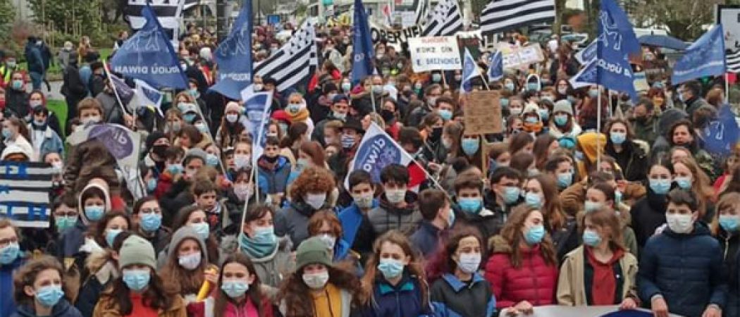 Forte mobilisation à Brest pour la défense de la langue bretonne à l'école